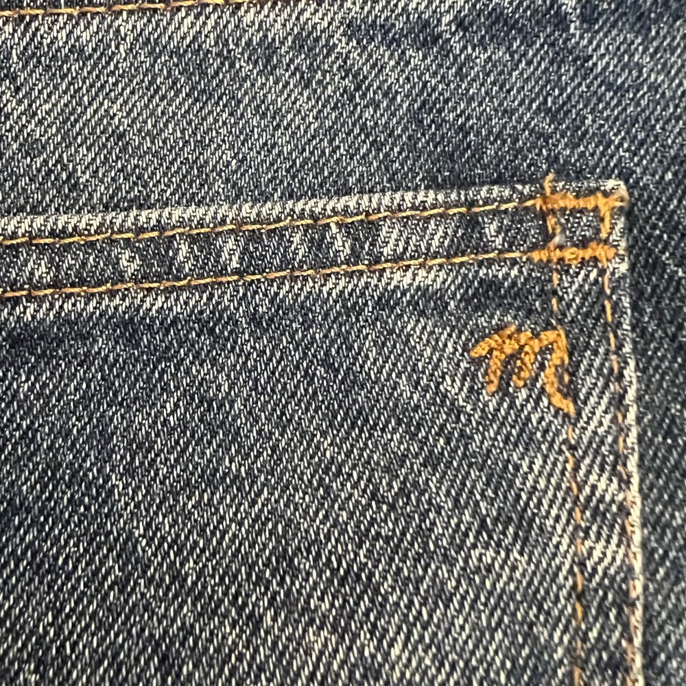 Madewell’s Womens Curvy Vintage Perfect Denim Shorts - Picture 5 of 7